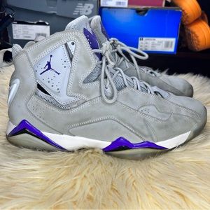 Men’s Gray Purple Jordan True Flight Shoes ‘Wolf Grey Purple’ Size 10.5
